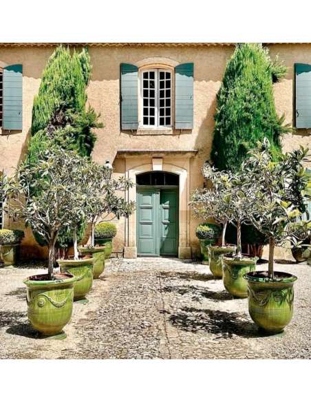 Traditional glazed Anduze pot green