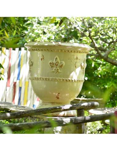 Vase fleur de Lys vieilli tradition ivoire